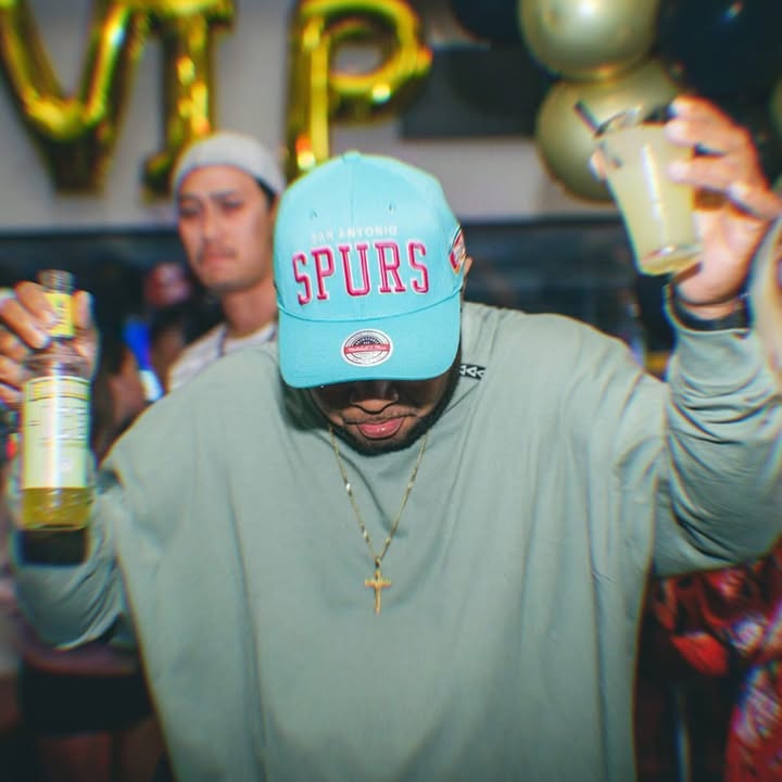 Featured image for “Savage Live at Eagle Tavern: RnB Friday – Turn Up the Heat!”