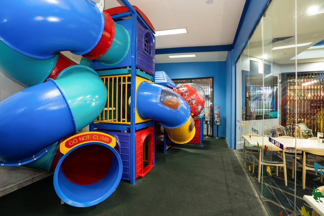Featured image for “Family-Friendly Dining: Indoor Playground Fun at Eagle Tavern”