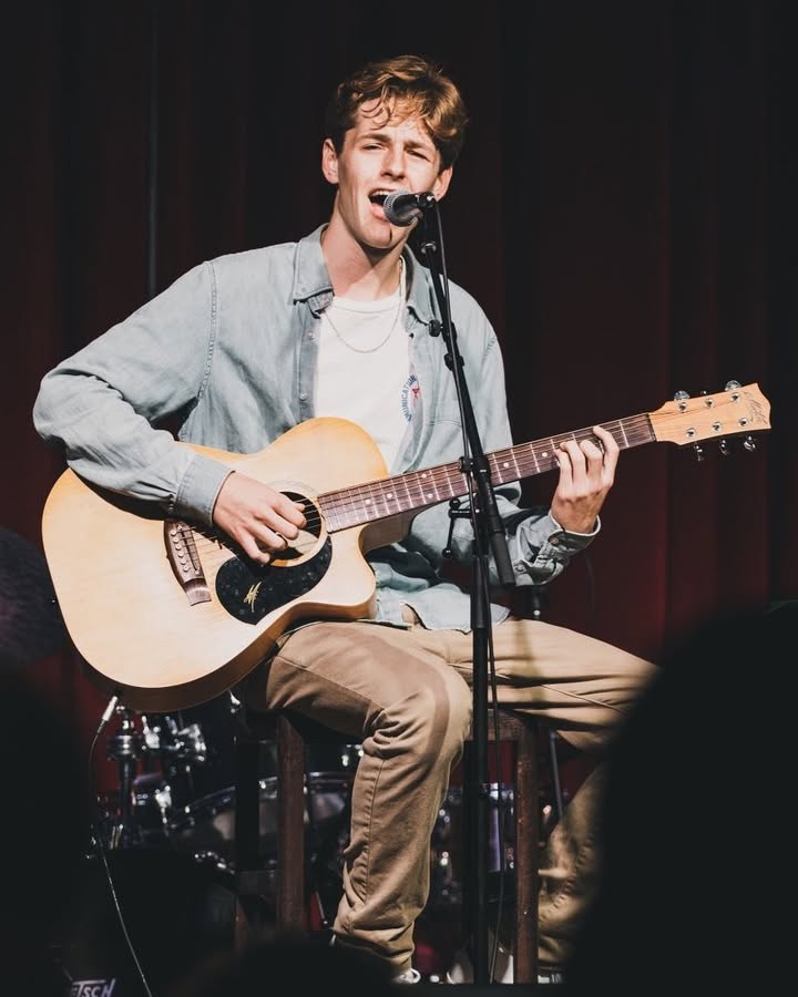 Featured image for “Ronan Maclean Live at Eagle Tavern”