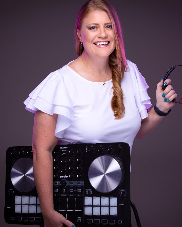 Featured image for “DJ Claire Returns Tonight at Eagle Tavern”
