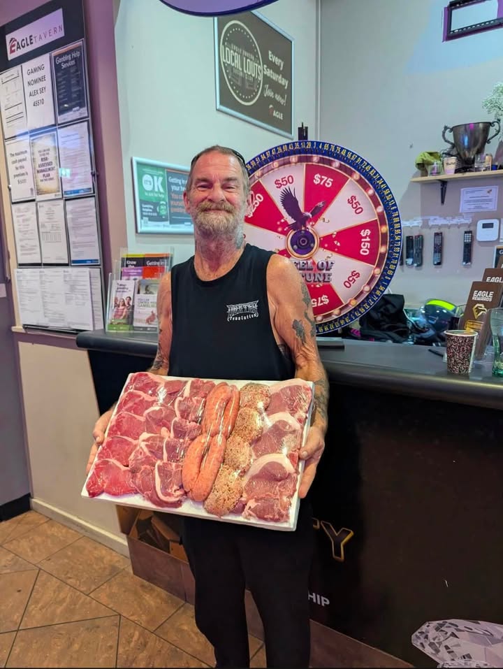 Featured image for “Winners Are Grinners at Eagle Tavern’s Local Louts”