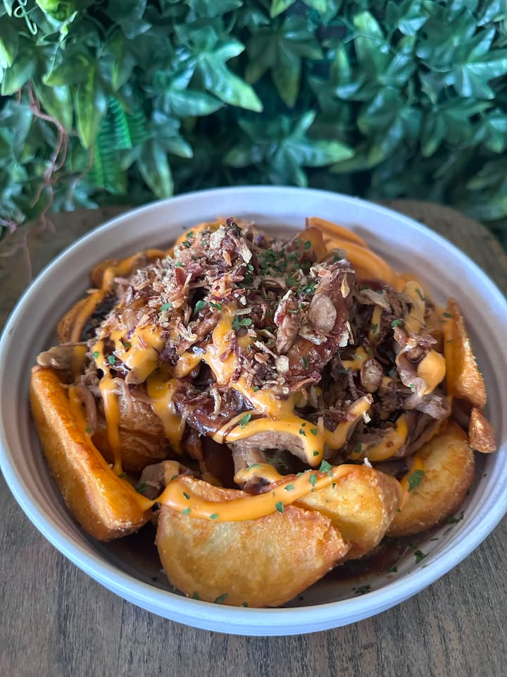 Featured image for “BBQ Pork Wedges, Members Draw & NRL Live at Eagle Tavern”
